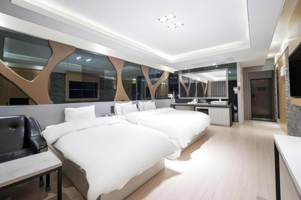 Pohang Hotel View Екстериор снимка